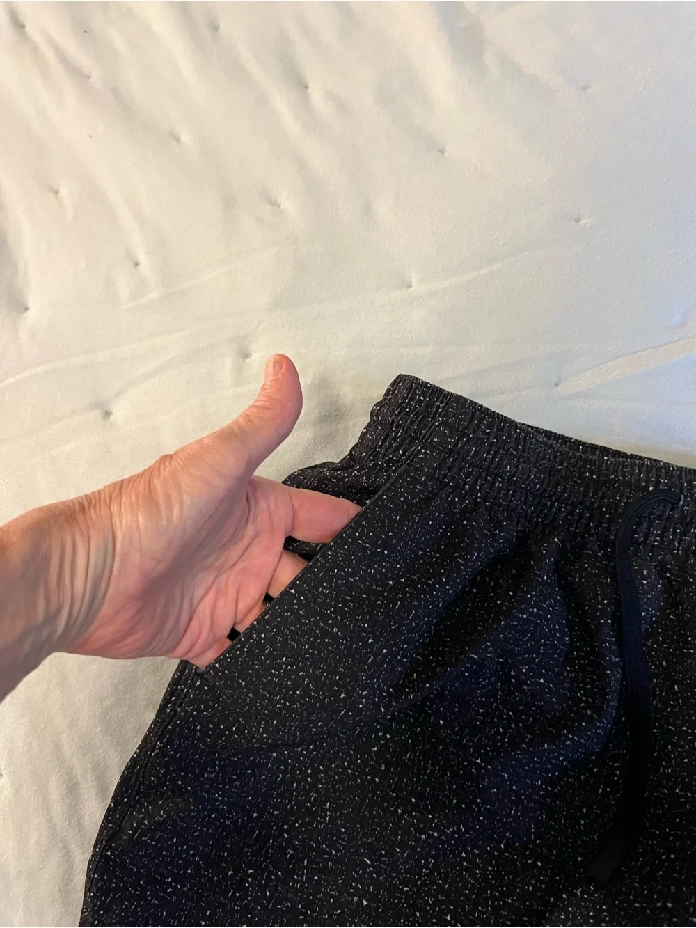N/A comfortable black